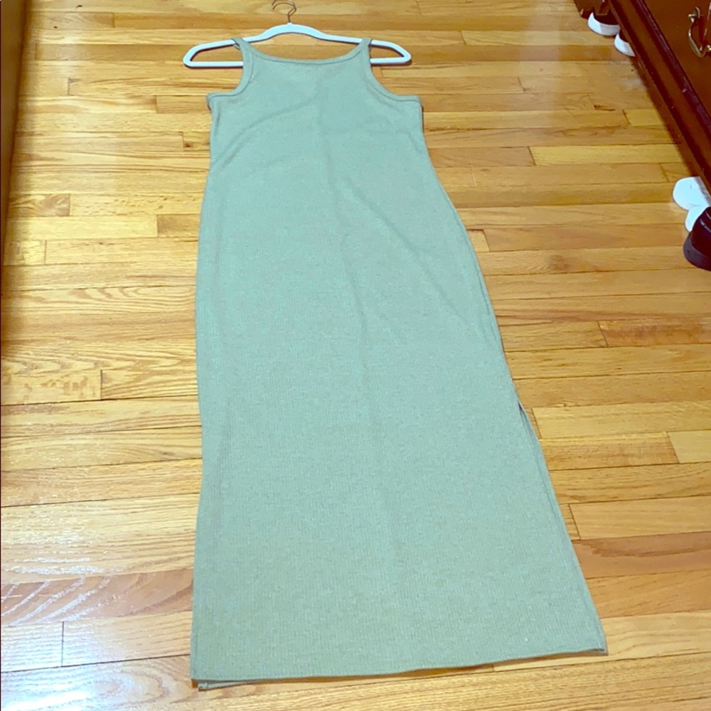 Women’s sleeveless rib knit dress